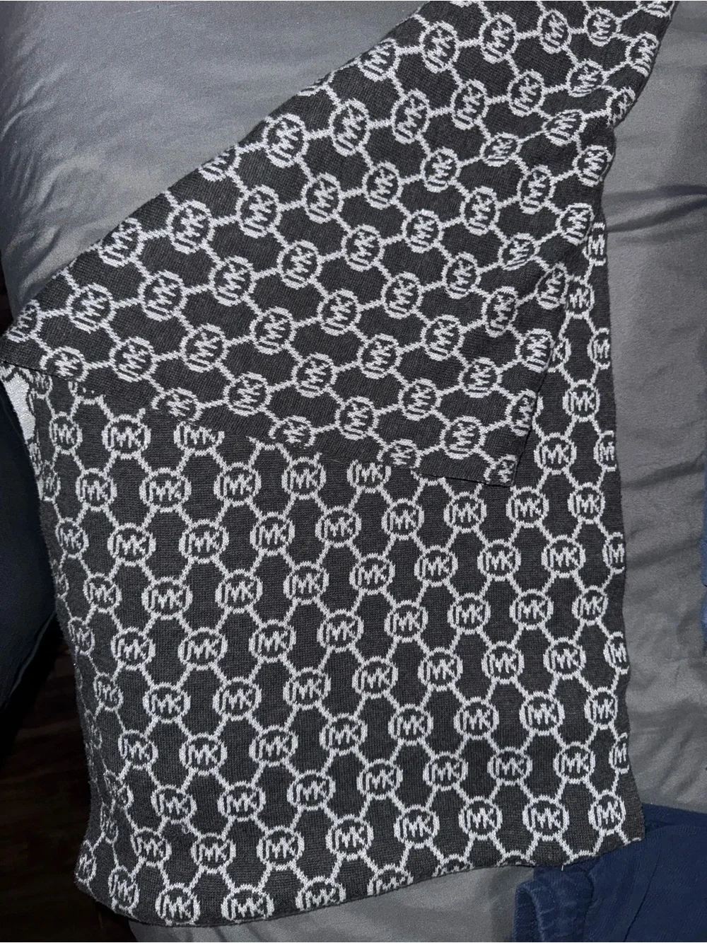 Micheal Kors reversible infinity scarf